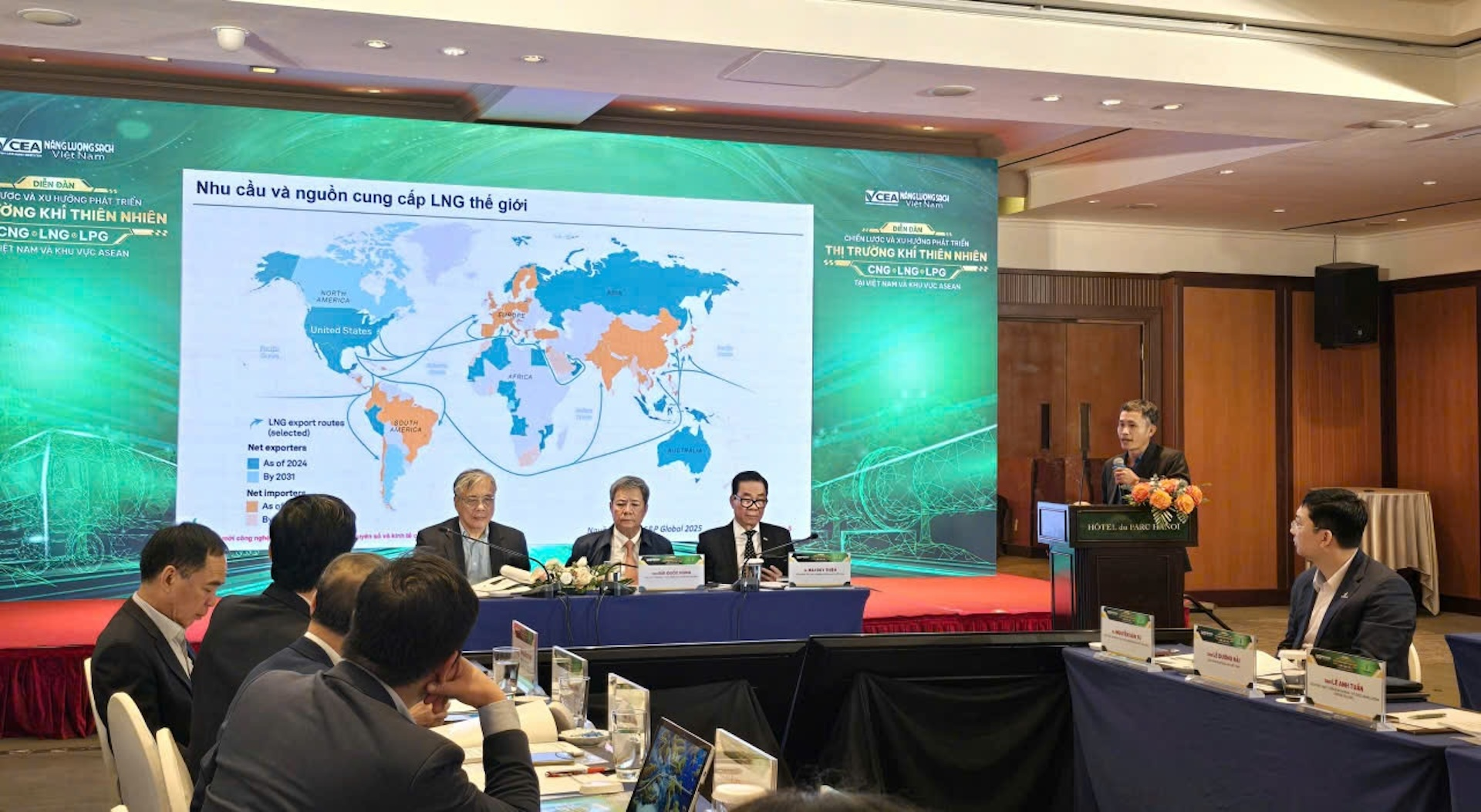 Khí thiên nhiên-trụ cột chuyển tiếp trong bức tranh năng lượng mới